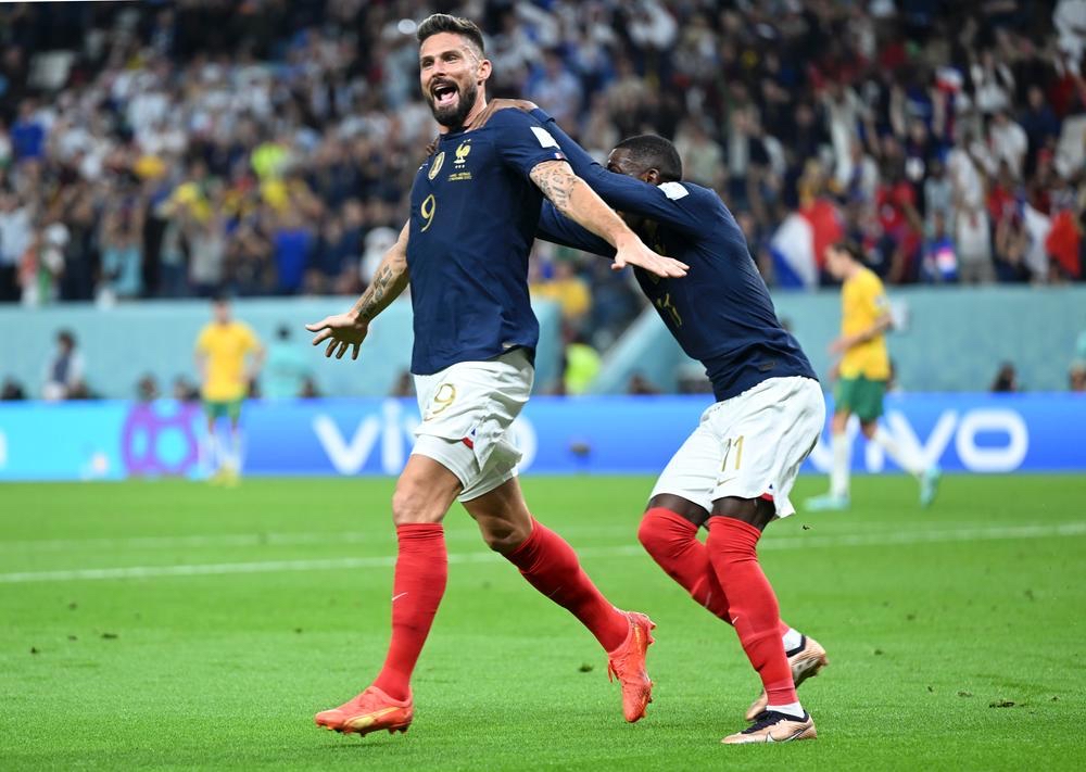 IM电竞体育-法国队连续三场胜利,稳坐领跑位置的球员