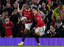 IM体育平台-欧冠克星横扫豪门,夺得宝贵胜利